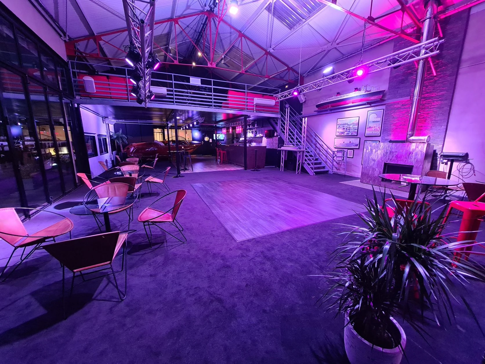 Location Atelier sur Seine Paris · soirée éclairage scénique privatisation événement