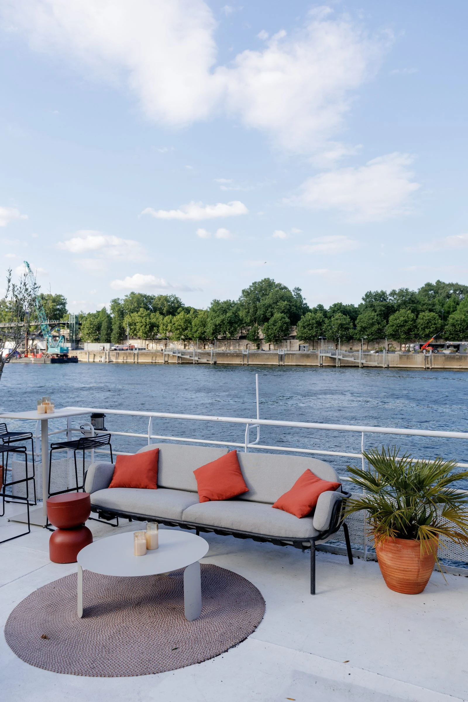 Terrasse et vue sur la Seine · dîner privé clients E. Leclerc sur le Rivage
