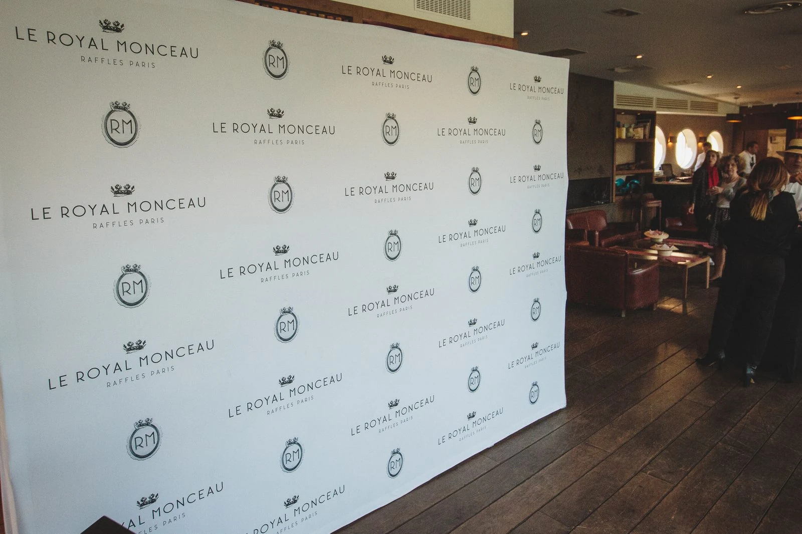 Soirée d'été Royal Monceau · Mademoiselle Mouche