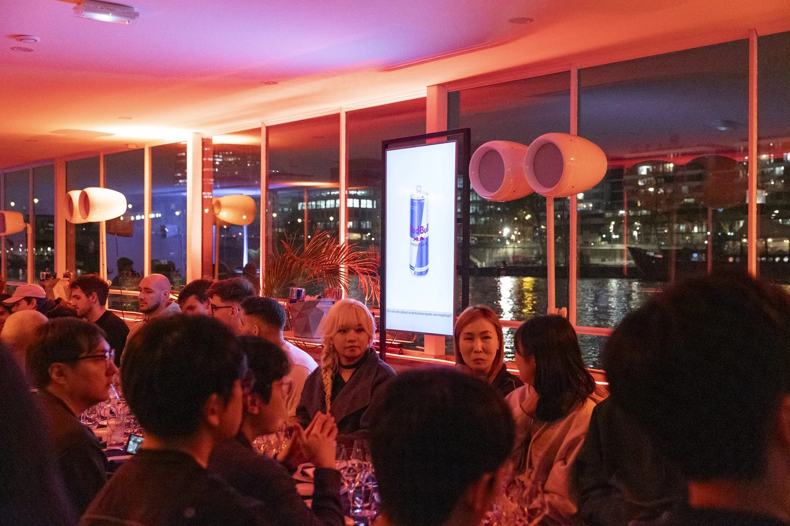 Rivage privatisé · ambiance de la soirée Red Bull