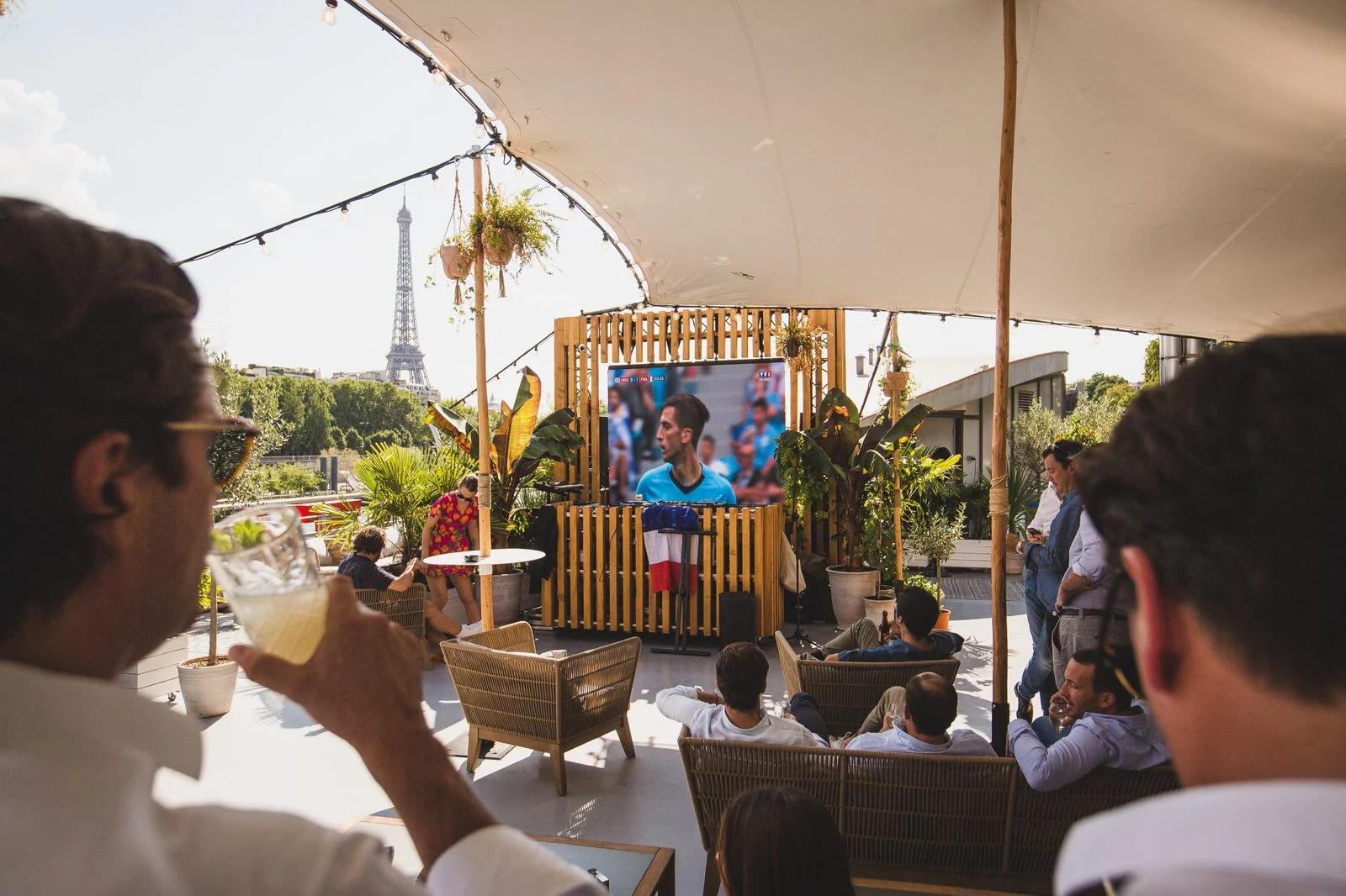 Soirée interne Alex Bolton · Bain de Soleil