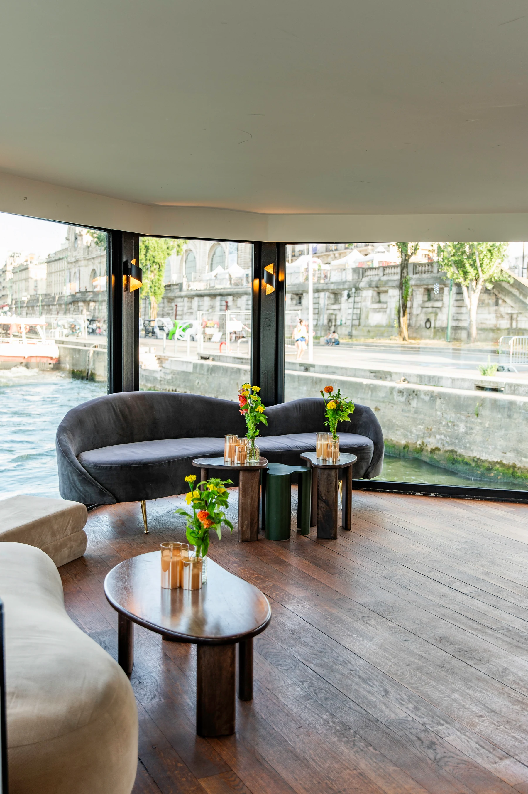 Vue depuis le Barge Paris 7 pendant summer party interne 5 Étoiles Production