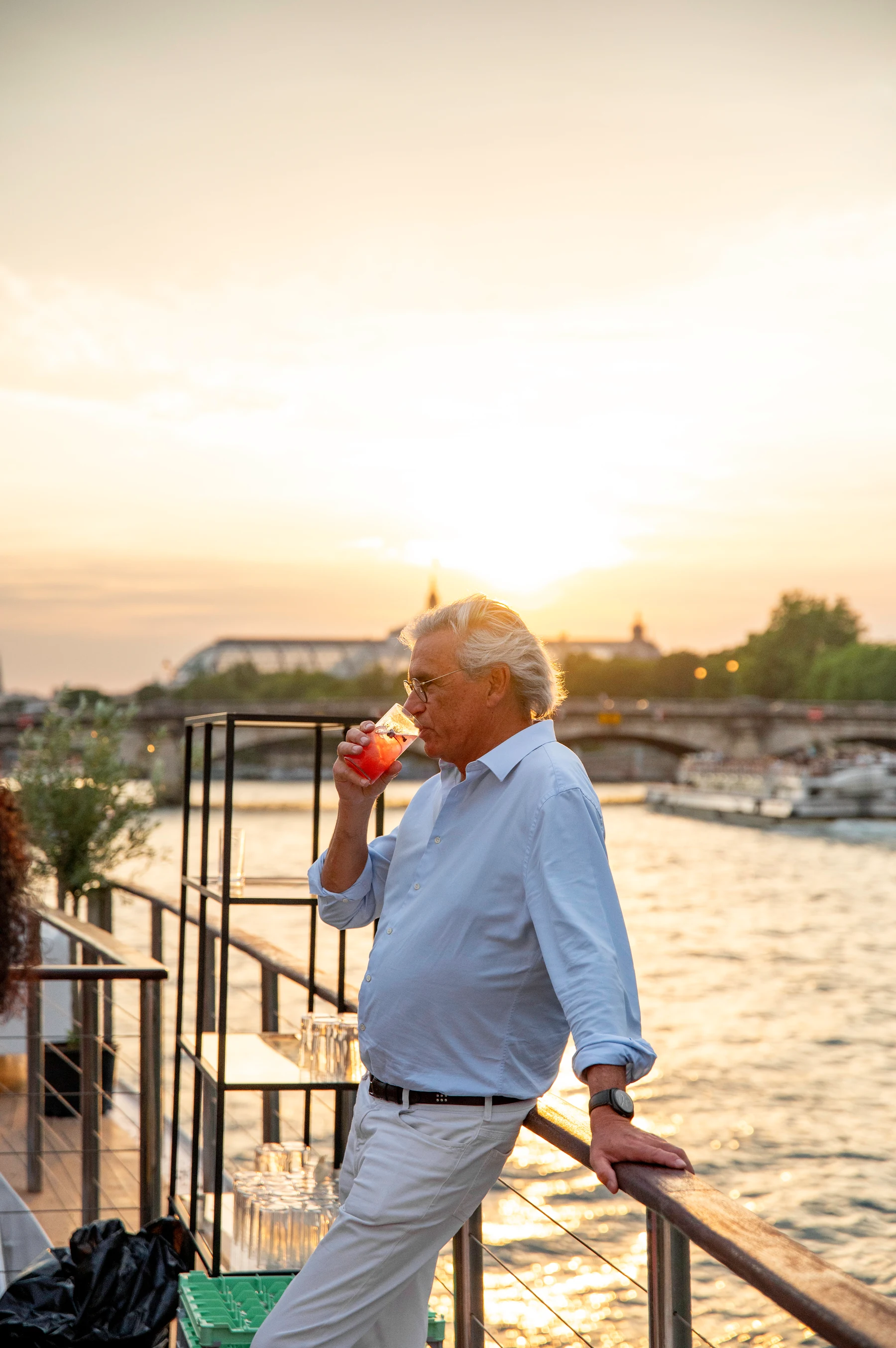 Cocktail dînatoire sur le Bateau Grenelle · CSE Cholet Dupont Oudart, 130 invités