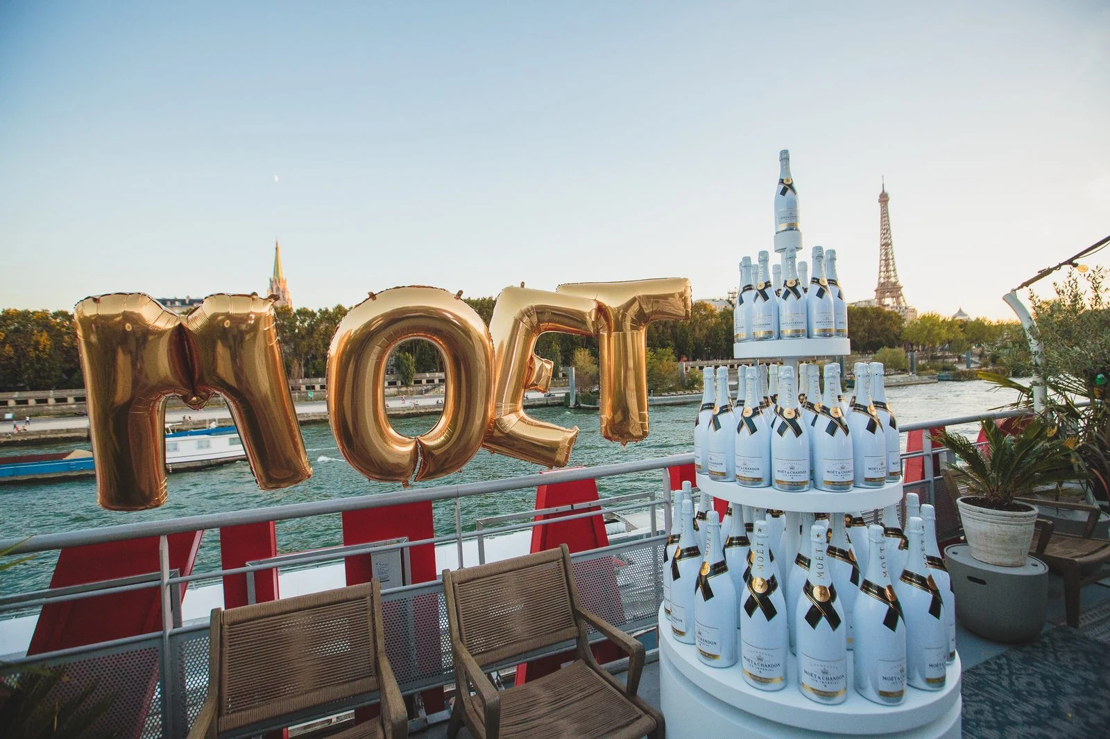 Moët & Chandon · Lancement ICE Impérial · privatisation de bateau Paris